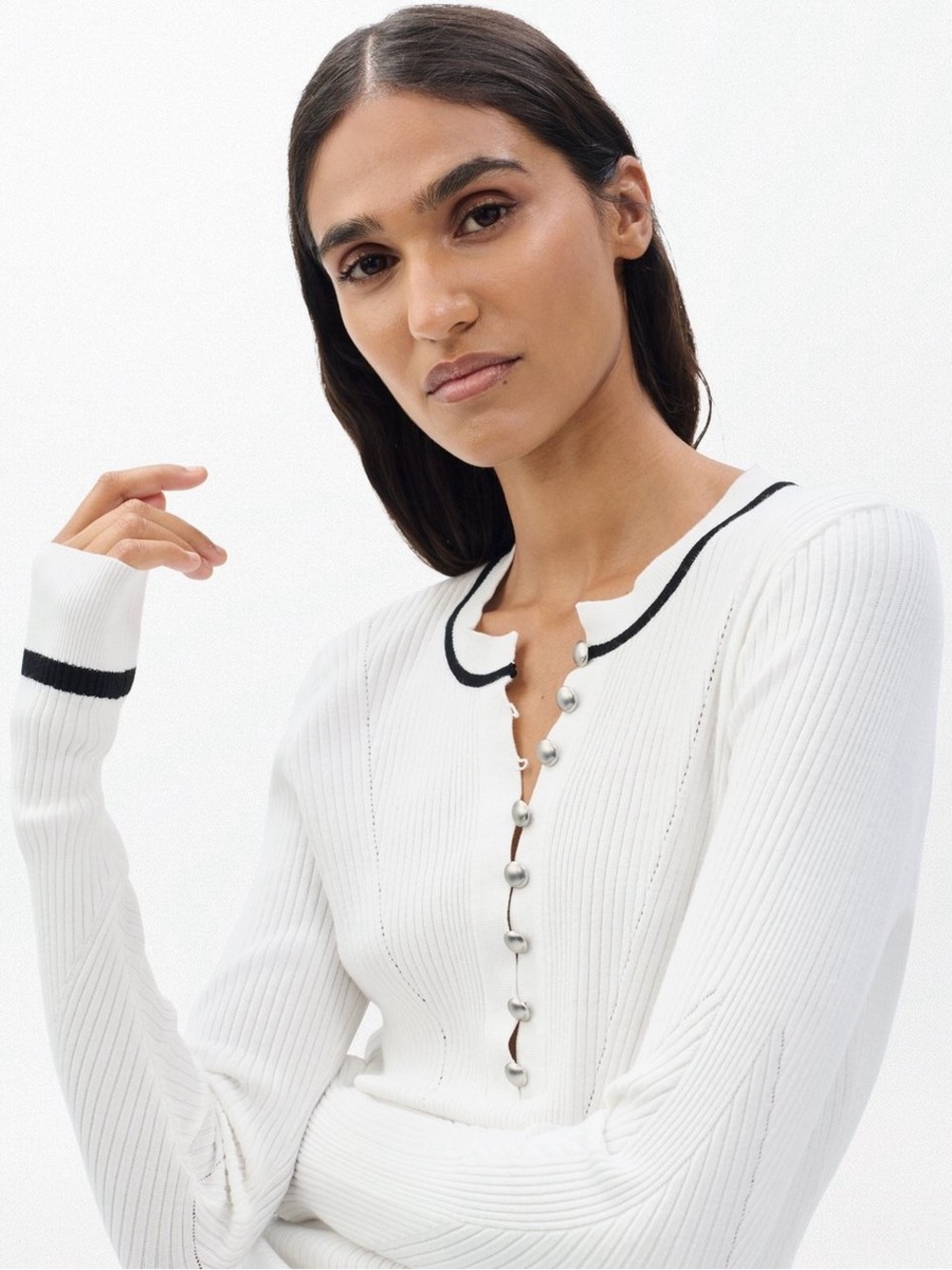 rag & bone KASSY RIB HENLEY with engraved brand Buttons. Currently out of stuck.